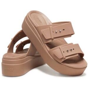 Crocs Women's Brooklyn Buckle Size 8